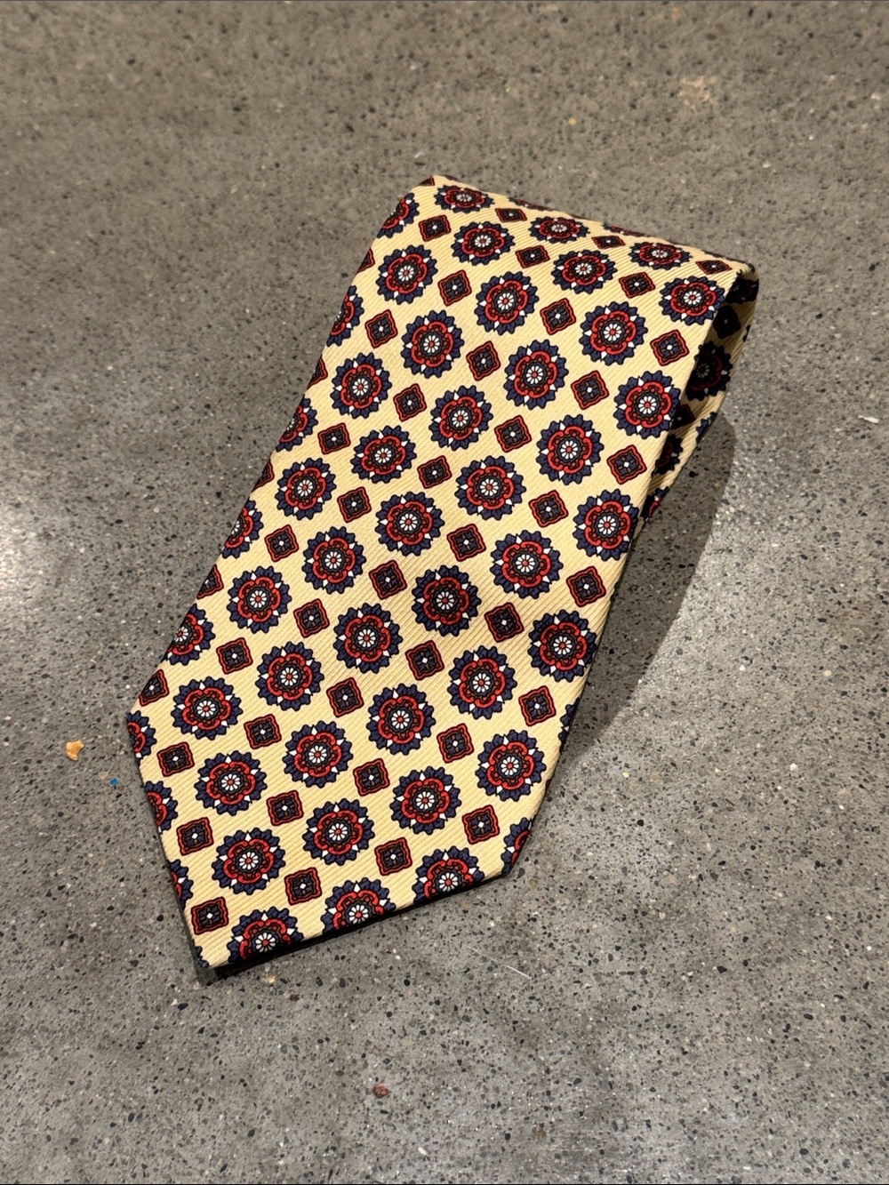 VTG NOS Burberry Cream Silk Tie with Red and Navy Medallions